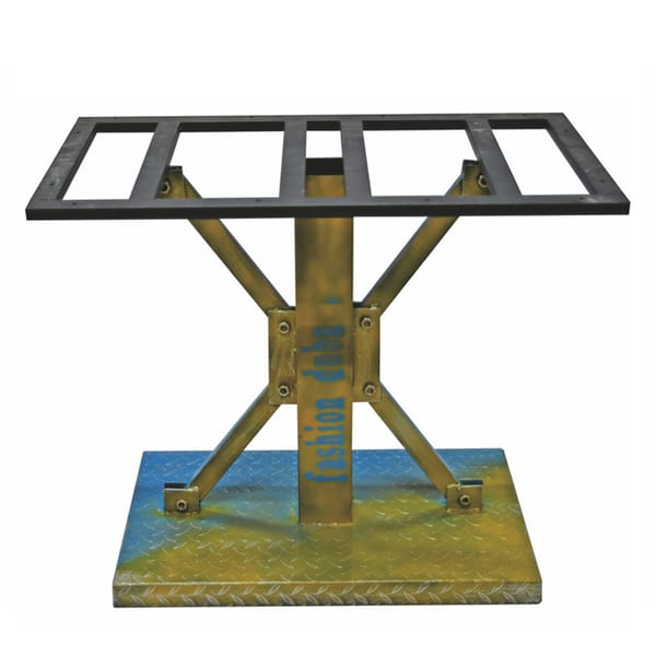 Shaped table base-03